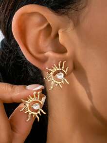 一对时尚优雅的镶钻太阳耳钉，简约奢华金色首饰，适合日常佩戴、度假、宴会、派对等场合。 - 金色 - 查看 1