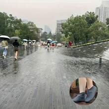 1pair,Rubber Rain Boot Overshoes For Outdoor Use Silicone Waterproof Shoe Covers Rainy Day Shoe Cover Reusable Non-Slip Rain Boots,Stay Dry And Protected,Waterproof Shoe Covers For Men And Women! Outdoor Rainy Shoe Covers, Silicone Cycling Outdoor Waterproof Stain-Proof Rain Boot Covers, Reusable Dust Covers, Waterproof Thick Non-Slip Wear-Resistant Foot Covers,Waterproof Shoe Cover, Anti Slip Waterproof Cover - Multicolor - View 4