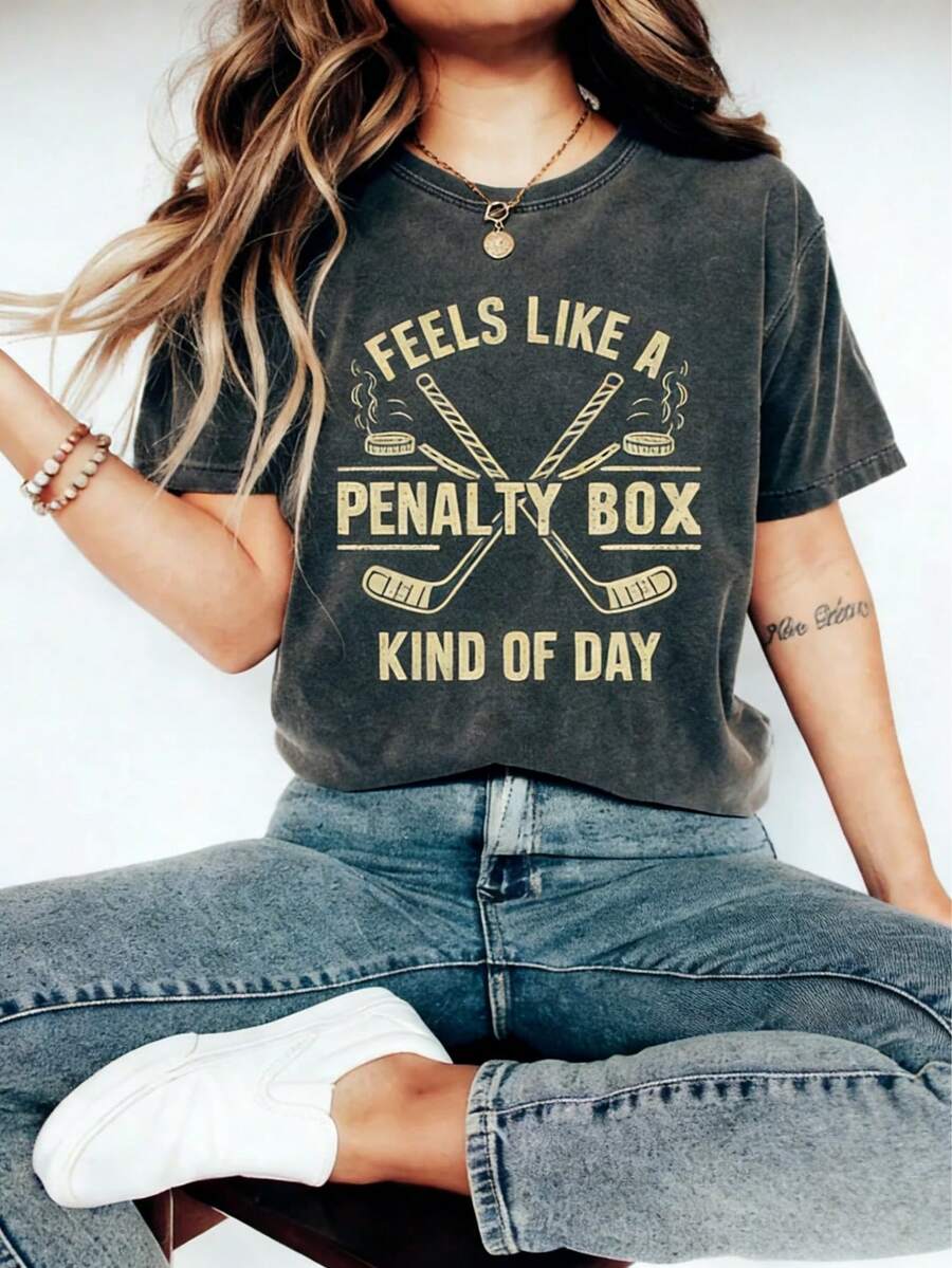 Feels Like A Penalty Box Kind Of Day T-Shirt, Funny Hockey Shirt, Ice Hockey Player Gift, Game Day Sweatshirt, Hockey Fan Apparel - 黑色 - 查看 1