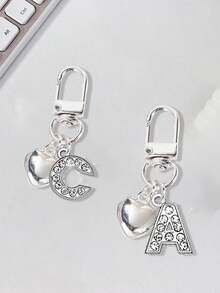 个性化心形吊坠，可刻姓名首字母，心形钥匙扣，定制包包挂饰，礼物，钥匙链，独特手机配件，简约设计，适合女士钱包和手机配件，是送给朋友、家人或女友的完美礼物，户外配件，派对配件，礼物，纪念品，女士包包挂饰，汽车挂饰，送给女性和女孩的礼物 - 彩色 - 查看 8