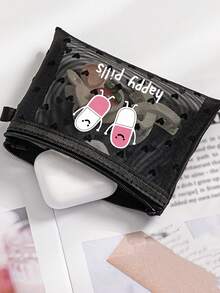 1个迷你便携网袋,印有“快乐药丸”字样和药丸图案,可用作急救包、医疗应急包,适用于户外、居家、旅行、化妆包、浴室收纳、学生宿舍,也是送给妻子、家人、朋友的礼物。此外,它还可用作药袋、药盒、药盒、药瓶、药瓶收纳袋、医院包、药品整理袋、药品收纳袋、邮轮必备品、度假必备品和旅行用品。 - 彩色 - 查看 6