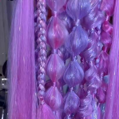 Tóc giả bện màu tím thẳng dài 20 inch, thích hợp cho nữ giới hóa trang, tóc giả bện móc sợi tổng hợp thời trang, có thể dùng cho Halloween, Giáng sinh, tiệc năm mới, lễ hội âm nhạc. 6-8 bó tóc có thể phủ kín toàn bộ đầu.