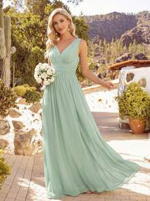 EVERPRETTY 优雅雪纺V领无袖褶皱长款正式伴娘礼服，鼠尾草绿，春夏婚礼宾客礼服，适合婚礼、毕业典礼、情人节等场合。