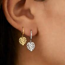 1 buah Anting Hoop Daun Stainless Steel yang Modis, Indah, Lucu, Minimalis, dan Unik, Cocok untuk Pakaian Wanita di Musim Semi, Musim Panas, Musim Gugur, dan Musim Dingin, Cocok untuk Kerja, Belajar, Kencan, Perjalanan, Konser, Pesta, dan Juga Dapat Diberikan Sebagai Hadiah untuk Berbagai Hari Raya - Daun Perak 1 - View 3