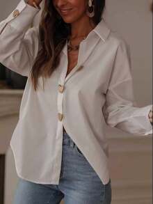 Nueva camisa holgada con diseño de hebilla en forma de corazón minimalista - Blanco - Ver 8