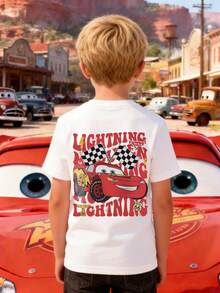 Camiseta de niño Disney con una impresión creativa de múltiples transferencias de calor de Lightning McQueen de Cars. Hecha de tela suave, cómoda y transpirable, es perfecta para el uso diario, salidas y actividades, y es un regalo ideal para niños. - Blanco - Ver 2