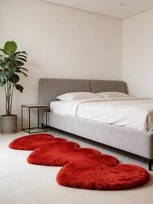 1pc Red Triple Heart Decor Carpet, Plush Bedroom Decor For Valentine's Day, Small Rug, Carpet, Love Home Decor, Living Room Carpet, Small Living Room Rug, Bedroom Carpet, Living Room Home Decor, Outdoor Rug, Washable Carpet