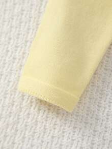 Áo khoác cardigan dệt kim cổ tròn thanh lịch dành cho bé gái với họa tiết thêu lá. - Màu vàng - Xem 3