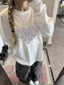 1件装女士休闲宽松蝴蝶爱心印花T恤，学院风圆领上衣，2026春季新款 - 白色 - 查看 3