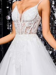 纯色串珠亮片刺绣网纱薄纱伞裙摆露背系带长款婚纱 - 白色 - 查看 6