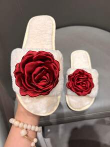 女士白色休闲毛绒拖鞋，室内3D红色玫瑰花家居拖鞋，平底软鞋，情人节礼物，套脚棉拖鞋 - 白色 - 查看 1