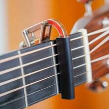 1pc - Guitar Capo With Adjustable Metal Tension, Track Design For Flexible Dynamic Adjustment, Suitable For Guitars Of Different Sizes, Easy To Install And Remove, Silicone Inner Lining To Protect The Strings And Guitar, Suitable For Acoustic, Classical, And Electric Guitars, An Essential Guitar Accessory For Playing And Training. - Multicolor - View 8