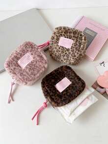 1 Túi trang điểm mini họa tiết da báo, túi đựng băng vệ sinh, túi đựng đồ dùng cá nhân, túi đựng son môi, túi trang điểm du lịch di động, túi đựng băng vệ sinh cho bé gái, ví, clutch có khóa kéo đựng son môi, đồ chăm sóc da, tiền xu, chìa khóa, vật dụng nhỏ. Túi trang điểm, túi đựng đồ chăm sóc da, túi đựng đồ dùng vệ sinh cá nhân, túi trang điểm du lịch, trang trí phòng trang điểm. - Nhiều màu - Xem 5