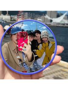 1个自拍助手,旅行摄影小工具 - 圆形镜子,方便拍照和查看照片,有大小两种尺寸可选,凸面广角镜头,旅行必备好礼,自拍配件,便携易用,非常适合拍摄集体照 - 彩色 - 查看 15