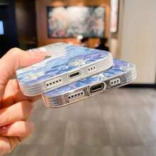 1 pieza funda de teléfono de moda, diseño azul de nubes, flores y luna creciente, compatible con Apple  11 Pro Max, 12 Pro Max, 13 Pro Max, 14 Pro Max, 15 Pro Max, 16 Plus, 16 Pro Max,  Galaxy S21, S22, S23, S24 Ultra, OPPO, , Honor. Material resistente a golpes, agua y arañazos, ideal como regalo para familiares, amigos o parejas. - transparente - Ver 6