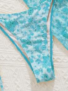 3件套新年、情人节服装，侧系带女式下装，荷叶边褶皱短裙，可爱休闲碎花印花抹胸高衩比基尼带裙，女式不对称细肩带泳衣，中间金属装饰，可拆卸泳衣胸垫，假日搭配套装，夏季阳光沙滩套装，冬季温泉泳衣泳裤。 - 彩色 - 查看 4