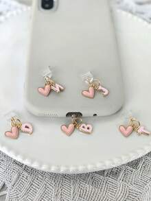 Pink Heart-Shaped 26 Letter Dust Plug, Letter Heart-Shaped Phone Earphone Charging Port Protective Cover Accessory, Suitable For DIY Phone Decoration, Universal Type-C Charging Port Dust Plug - Pink - View 2
