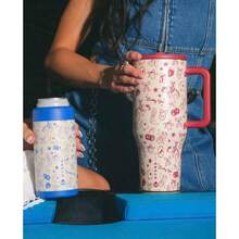 HydroJug32oz Is Lightweight And Portable, While 40oz Challenges The Limits Of Hydration. The Brand-New 2026 Stainless Steel Vacuum Cup Adopts Tritan To Lock In Temperature. With Its Coffee Lattice Design, It's Suitable For Sports, Drinking Water, Ice Cubes, Coffee, Milk Tea, And Other Beverages - Nhiều màu - Xem 36