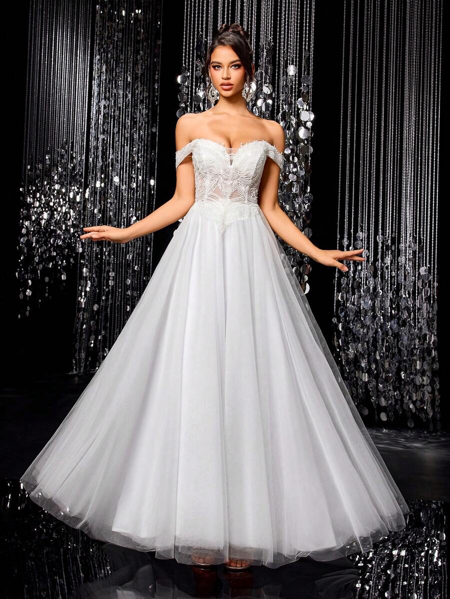 Solid Color Sequin Patchwork Zipper Off-Shoulder White Wedding Dress - White - View 1