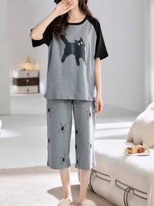 2pcs Women Cartoon Sleepwear Set, Casual Short Sleeve Top And Capri Pants, Breathable And Moisture-Wicking, Summer Loungewear - Grey - View 3