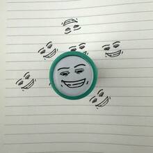 Caja de sellos de color aleatorio, sello de tinta negra lindo, sello divertido, adecuado para uso de oficina diario, se puede usar como etiqueta y sello de marcado - Multicolor - Ver 11