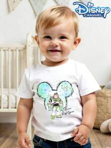This Disney Toy Story Buzz Lightyear Graphic Casual Short-Sleeved T-Shirt With A Round Neckline Is Designed For Both Baby Boys And Girls, Making It An Ideal Choice For Summer Wear. - 白色 - 查看 1