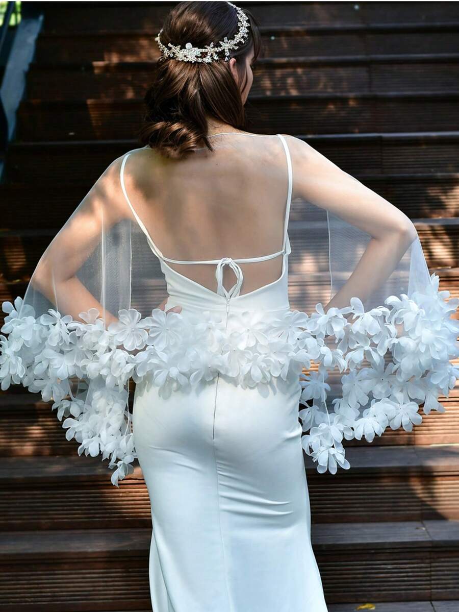 1pc Beaded Floral Bridal Shawl, Elegant White 3D Flower Shawl For Wedding Dress Accessories