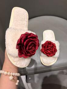 女士白色休闲毛绒拖鞋，室内3D红色玫瑰花家居拖鞋，平底软鞋，情人节礼物，套脚棉拖鞋 - 白色 - 查看 2