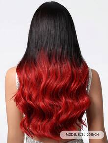 26英寸黑红长卷发假发，带刘海，采用高温哑光纤维材质，配有玫瑰网帽，外观自然，佩戴舒适透气，轻盈透气，适合音乐节和日常佩戴。 - 漸層紅色 - 查看 8