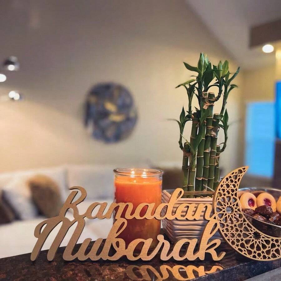 حامل مكتبي خشبي لشهر رمضان، ديكور رمضان، ديكور العيد، هدية رمضان، ديكور غرفة رمضان، ديكورات رمضان، ديكور منزلي لرمضان، لافتة "عيد سعيد"