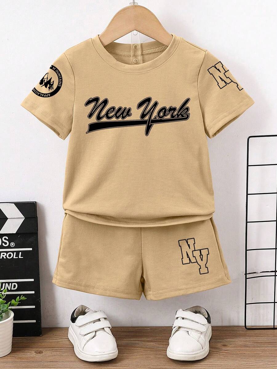 Conjunto de camiseta de manga corta con cuello redondo y estampado de letras, y pantalones cortos para niño - Caqui - Ver 1