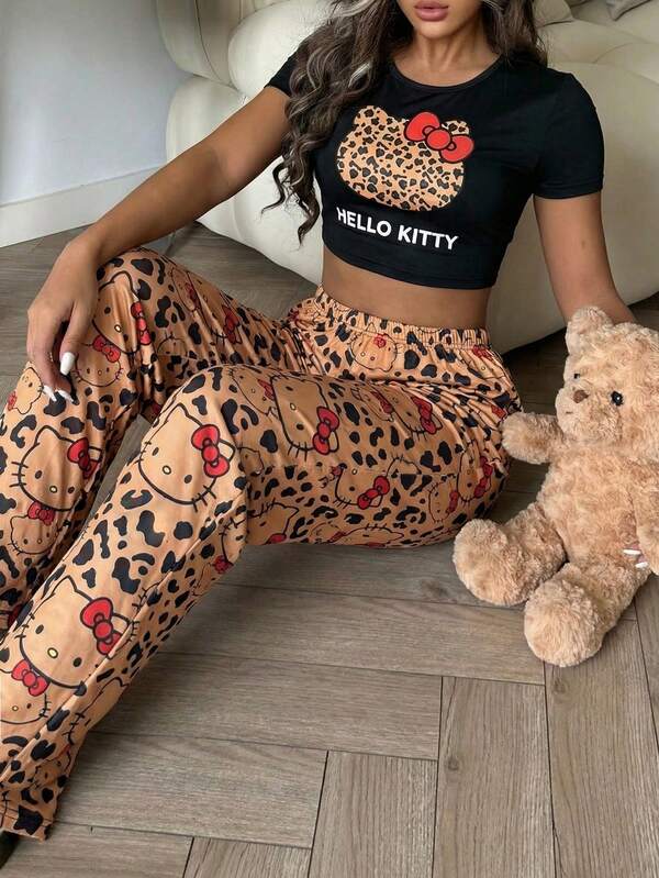 SANRIO 2pcs/Set KT Cat Pattern Short Sleeve Top + Pants Cute Milk Silk Fabric Women Outfit, Suitable For Spring/Summer