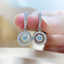 一对925纯银0.5克拉/1克拉莫桑石奢华四爪耳环，适合女士日常佩戴 - 一雙 - 查看 6