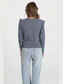 ARMONIAS Camiseta de Rayas Armonías Teen con Volantes en Hombros, Cuello Redondo y Manga Larga para Mujer, Hecha en Italia, Mezcla de Algodón y Poliéster, Disponible en Tallas S, M y L, Color Azul Navy, Tela con Elasticidad Normal, Ideal para un Estilo Casual y Confortable, Diseño Exclusivo para un Look Moderno y Juvenil - N. AZUL - Ver 4