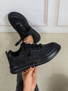 女士时尚休闲运动鞋，透气黑色网球鞋，低帮系带运动鞋，轻便舒适的滑板鞋，适合所有季节 - 黑色 - 查看 1