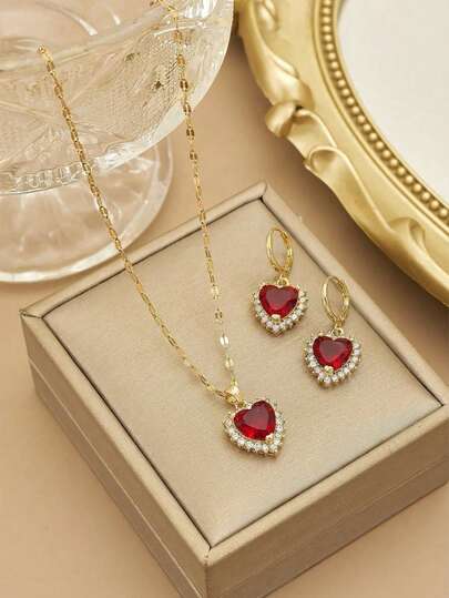 3件套甜美优雅奢华立方体装饰红色爱心项链和耳坠，适合儿童女孩，精致的街头派对、节日约会、生日日常佩戴珠宝配饰，周年纪念日、情人节、母亲节礼物，送给妈妈、家人、朋友、女朋友、同学、女儿、姐妹。