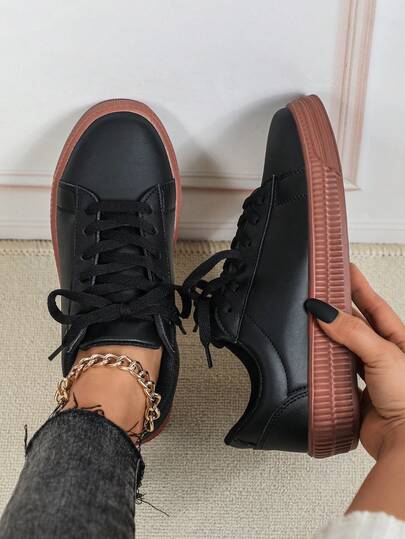 Spring And Autumn Sports Women's Shoes, New Niche Versatile Street Casual Simple Comfortable Stylish Sneakers, Suitable For Women In Black, Business Casual Walking Shoes