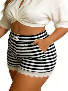 Womens Plus Size Mini Shorts Casual Slim Fit Stylish Striped Lace Trim Elastic Low Rise Shorts for Spring/Summer - Negro - Ver 4