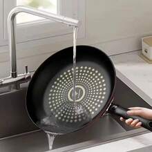 Frying Pan Non Stick 24cm Frying Pan Diamond,Lightweight & Easy To Clean, Induction Compatible - Red - View 1