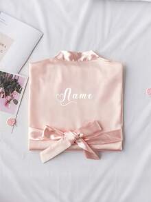 Bata nupcial de satén personalizada, diseño de manga corta, bata de dama de honor nupcial personalizada, bata de satén personalizada, bata nupcial personalizada, bata de preparación de dama de honor, bata de fiesta de boda, bata con ribete de encaje, bata con nombre personalizado, regalo de bata nupcial - Multicolor - Ver 9