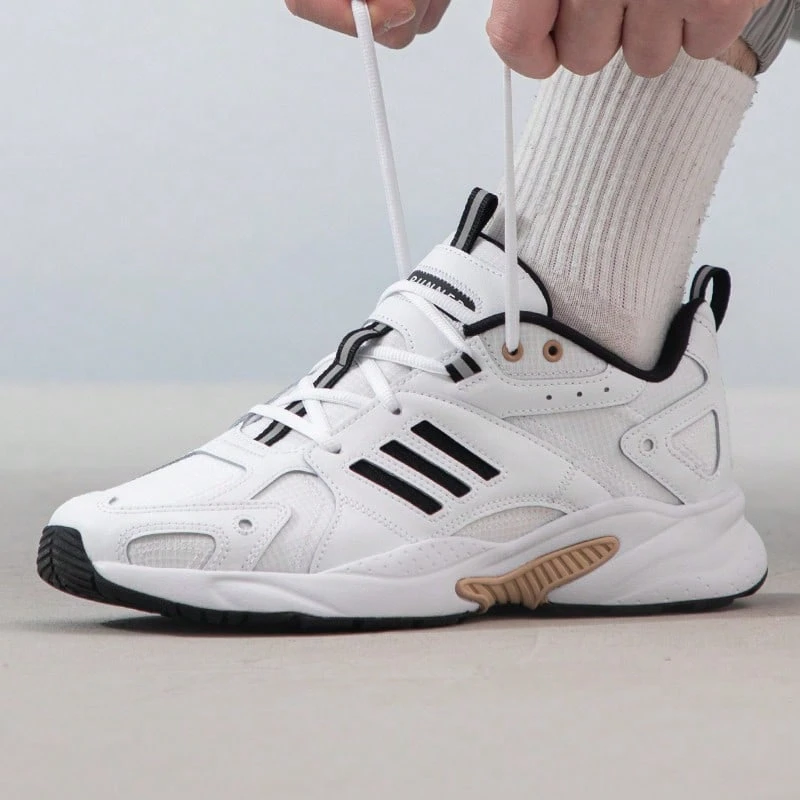 Adidas 男女新款運動鞋舒適百搭透氣休閒跑步鞋 - 白色 - 查看 1