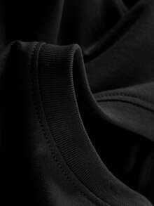 Disney Boys' T-Shirt Featuring A Creative Cartoon Print Of Lightning McQueen From Cars. Made From Soft, Comfortable, And Breathable Fabric, It's Perfect For Everyday Wear, Outings, And Activities-Making It An Ideal Gift For Kids. - 黑色 - 查看 4