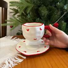 Tasse en céramique peinte à la main avec soucoupe, tasse à café, tasse à thé pour la maison/le bureau, convient pour le jus, le lait, le café - cadeau d'anniversaire et de fête, cadeau pour la famille, cadeau pour lui, service de tasses à café en céramique - gros cœur rouge - Voir 2