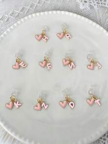 Pink Heart-Shaped 26 Letter Dust Plug, Letter Heart-Shaped Phone Earphone Charging Port Protective Cover Accessory, Suitable For DIY Phone Decoration, Universal Type-C Charging Port Dust Plug - Pink - View 3