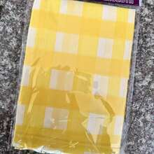 1pc/Pack Picnic Plaid Tablecloth, Disposable Solid Color Tablecloth, Outdoor Camping Tablecloth Placemat, Rectangular Party Tablecloth, Disposable Tablecloth For Team Building Gathering, Travel Holiday Disposable Tablecloth - Yellow - View 2