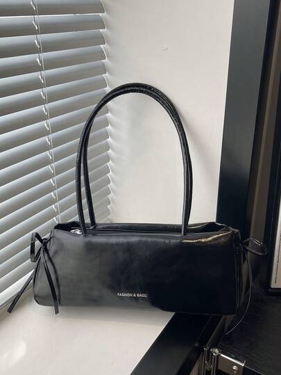 1个黑色简约纯色PU法棍包，女士单肩包，冬季新品