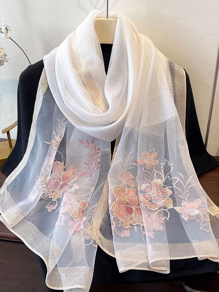 白色女士金色花卉刺绣披肩：透气防风设计，夏季防晒/春秋季保暖，可搭配旗袍、礼服和休闲装，是送给妈妈/闺蜜的优雅礼物。 - 白色 - 查看 1
