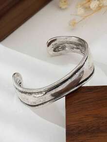 1pc Vintage Silver-Color Wide Oversized Chunky Metal Bracelet - Antique Silver - View 4