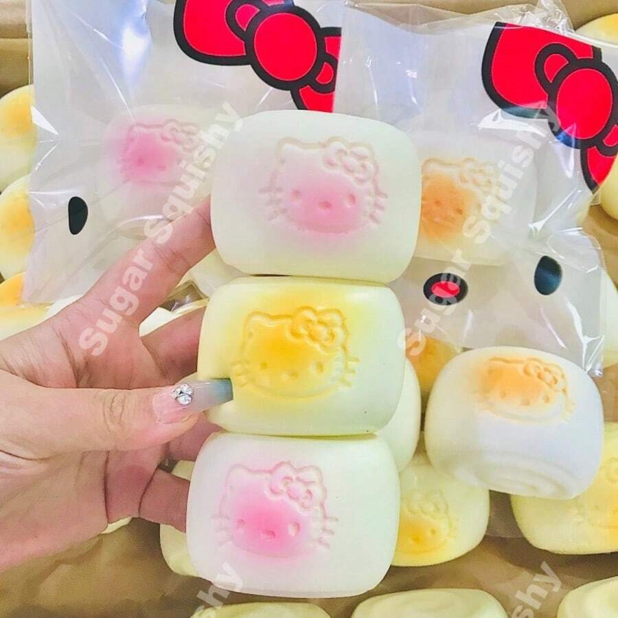 2个新款KT双色白色小圆球慢回弹挤压玩具，缓解压力，生日/圣诞节/节日礼物