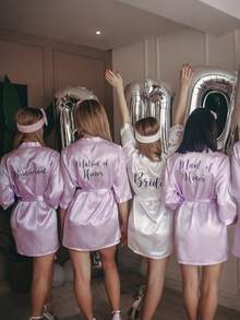 Bata nupcial de satén personalizada, diseño de manga corta, bata de dama de honor nupcial personalizada, bata de satén personalizada, bata nupcial personalizada, bata de preparación de dama de honor, bata de fiesta de boda, bata con ribete de encaje, bata con nombre personalizado, regalo de bata nupcial - Multicolor - Ver 8